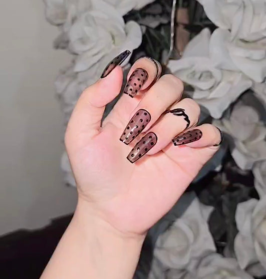 “Shadow Chic Press-Ons”